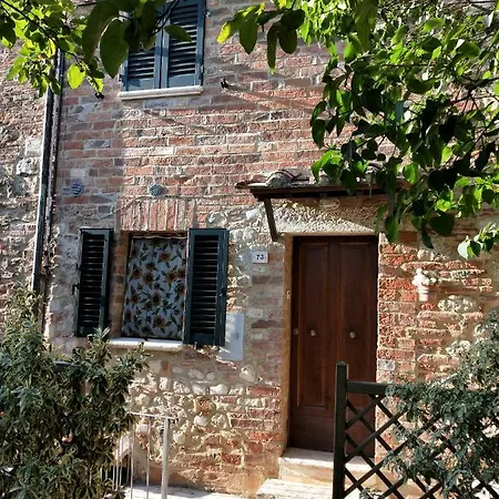 Holiday home Lovely House *